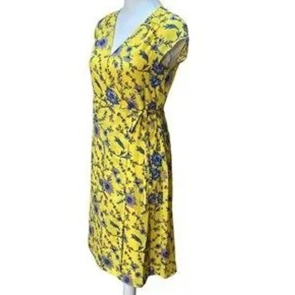 Banana Republic Dresses & Skirts - Banana Republic women's Yellow floral wrap dress size 12